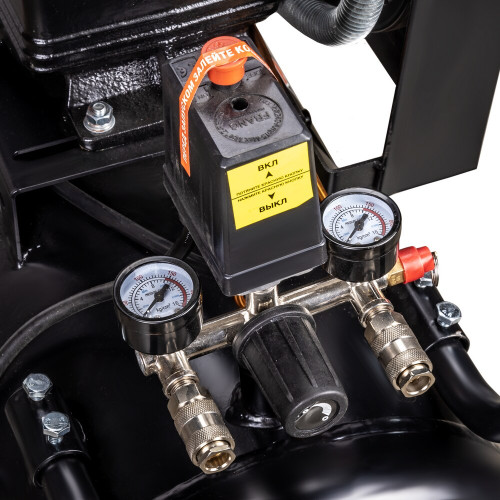 Компрессор масляный ременной FoxWeld AEROMAX 380/100 HP-6
