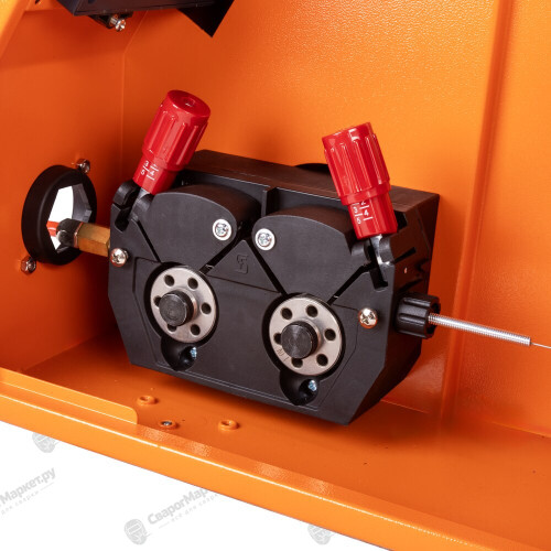 Аппарат для ручной лазерной сварки, резки и очистки FOXWELD LASER 1500-3-МТ-7