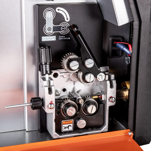 Сварочный полуавтомат FoxWeld SAGGIO MIG 200-S DP LCD PFC-7