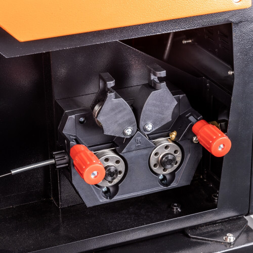 Аппарат для ручной лазерной сварки, резки и очистки FOXWELD LASER 1500-4-МТ AIR-5