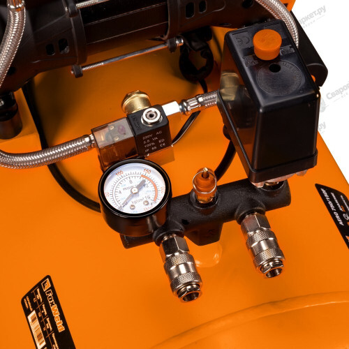 Компрессор безмасляный FoxWeld AERO 750/150F-6